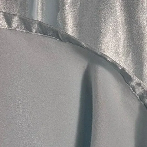 Komar Lg Med Icy Blue Long Sleeve Lace Trim Nightgown Gown Liquid Satin‎ - Picture 6 of 9